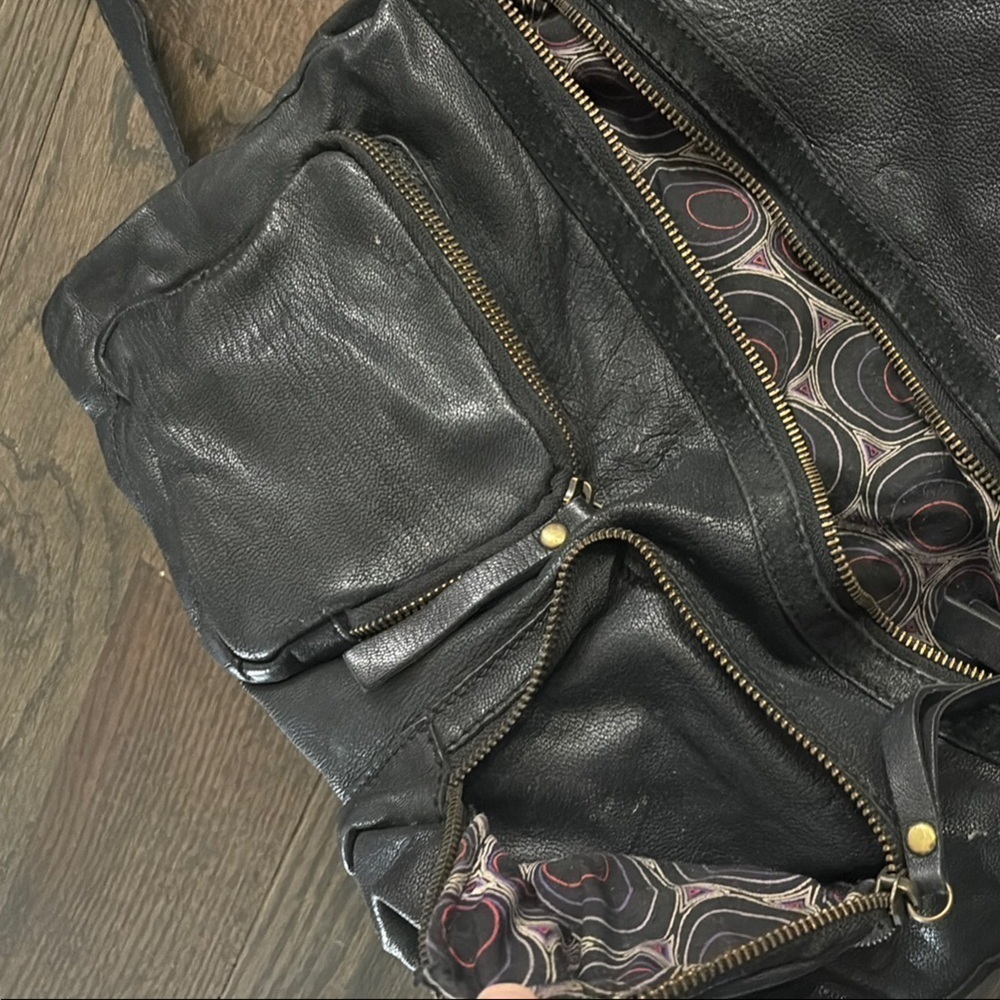 Latico RARE Medium Leather with suede trimmings Elegant Black Leather Tote Bag - Picture 5 of 12